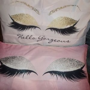 Throw Pillows